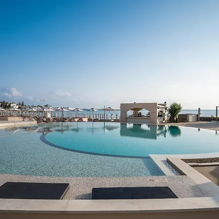 Курортний комплекс Creta Maris 5*