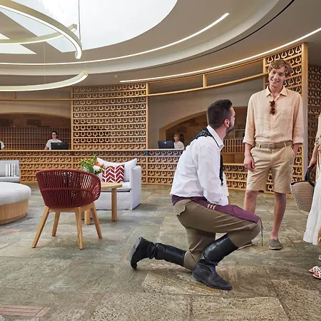 אתר נופש Creta Maris